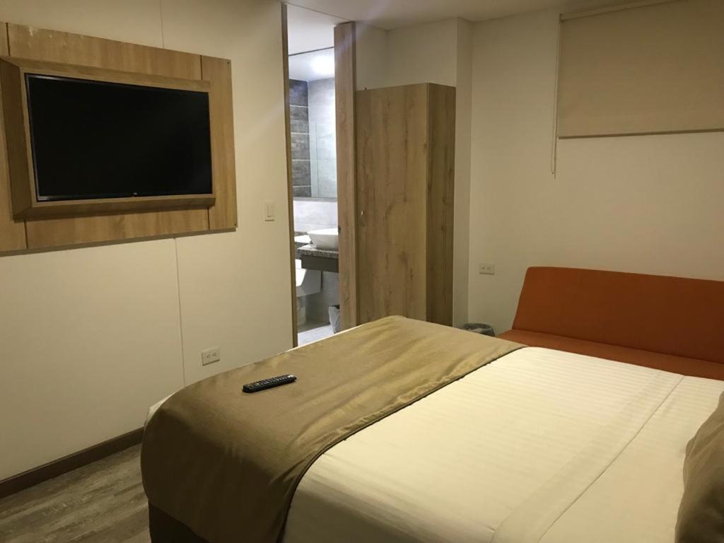 Hm Hotel Expo Inn Bogotá Exteriör bild