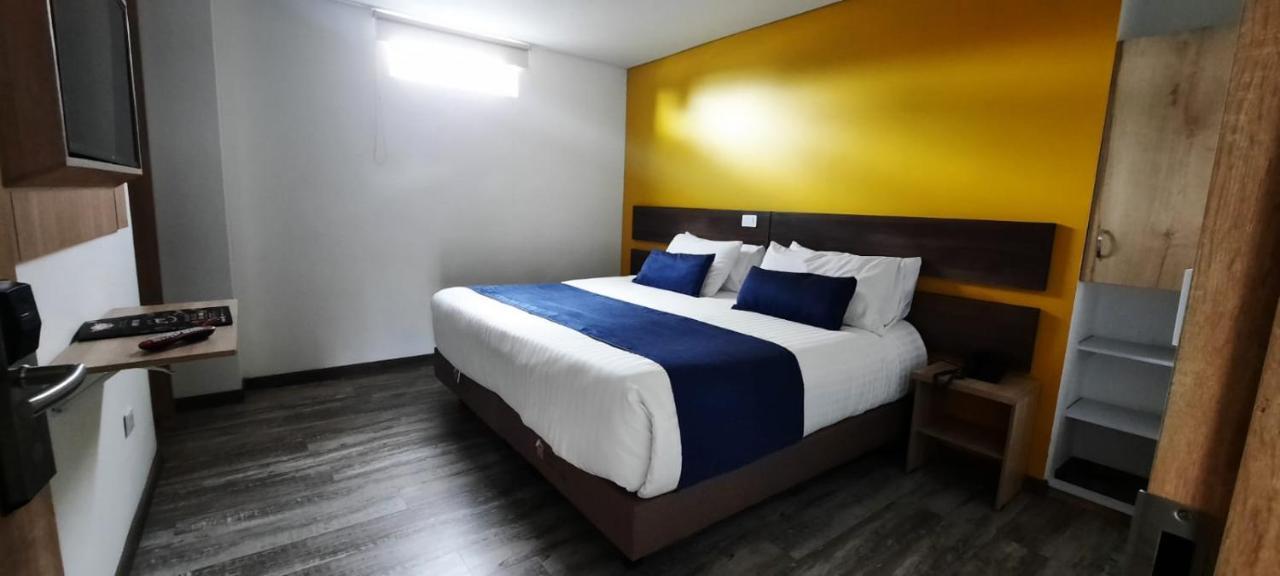 Hm Hotel Expo Inn Bogotá Exteriör bild