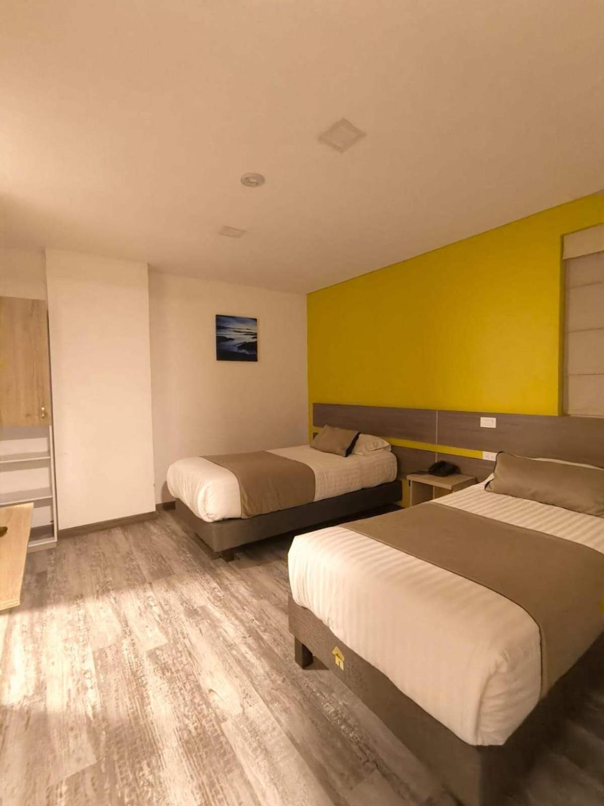 Hm Hotel Expo Inn Bogotá Exteriör bild